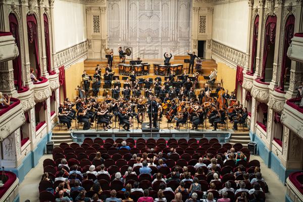 Melomania, Melomania plays Mahler