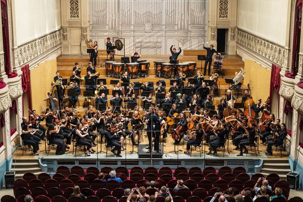 Melomania, Melomania plays Mahler