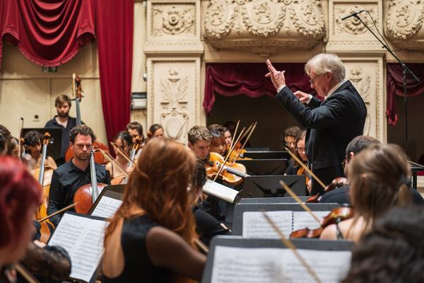 Melomania, Melomania plays Mahler