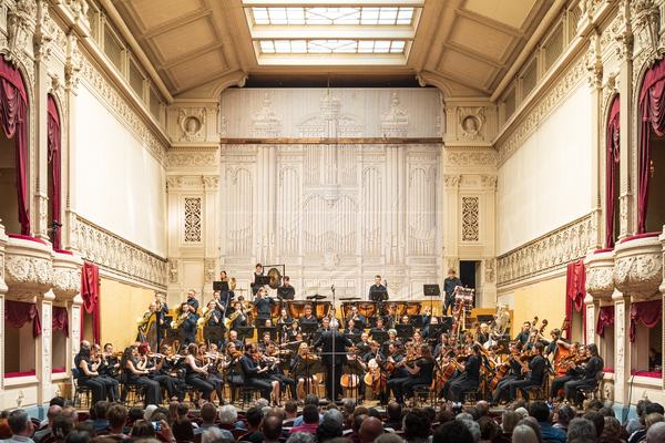 Melomania, Melomania plays Mahler