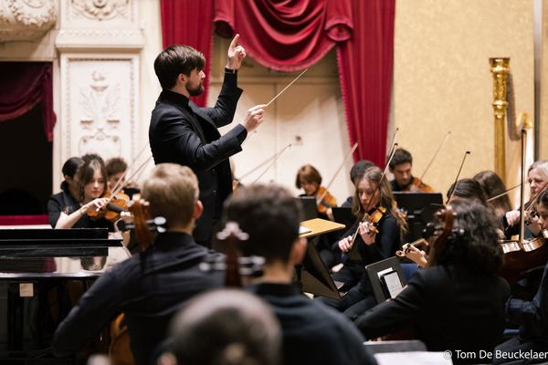 Melomania, Grieg & Kallinikov