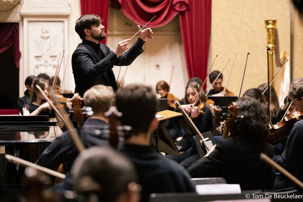 Melomania, Grieg & Kallinikov