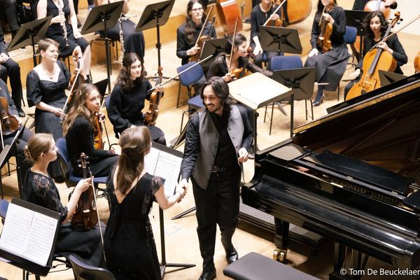 Melomania, Grieg & Kallinikov
