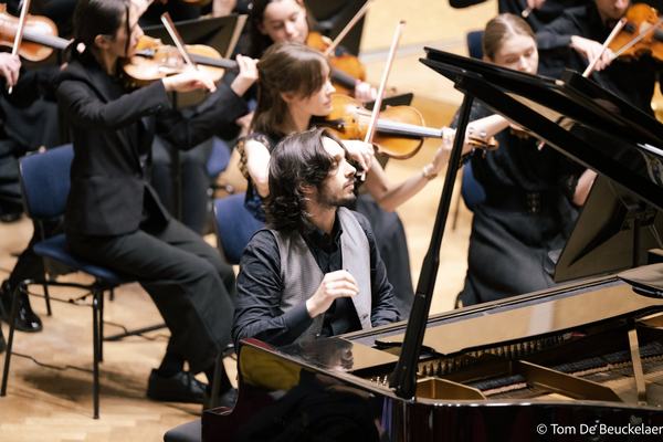 Melomania, Grieg & Kallinikov