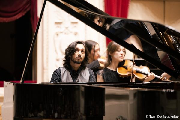 Melomania, Grieg & Kallinikov