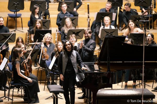 Melomania, Grieg & Kallinikov
