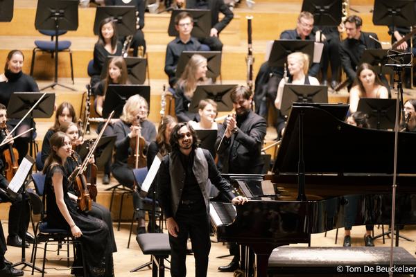 Melomania, Grieg & Kallinikov