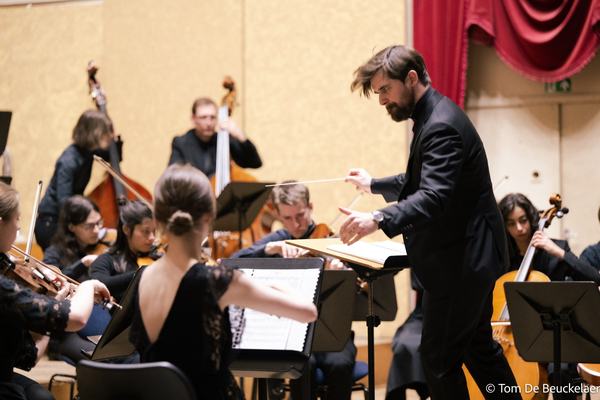 Melomania, Grieg & Kallinikov