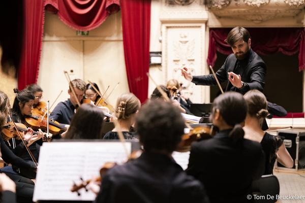 Melomania, Grieg & Kallinikov