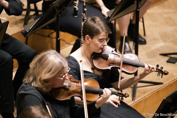 Melomania, Grieg & Kallinikov