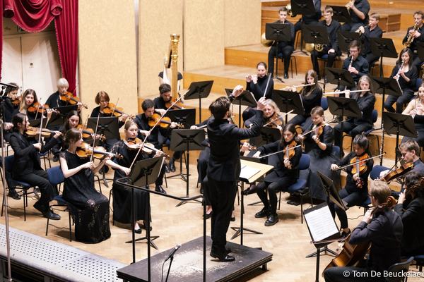 Melomania, Grieg & Kallinikov