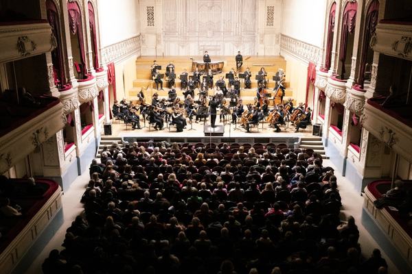 Melomania, Grieg & Kallinikov