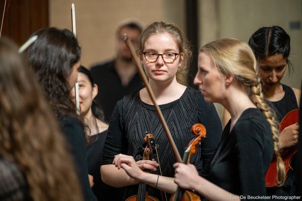 Melomania, Melomania et Sylvia Huang