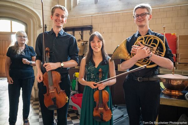 Melomania, Melomania et Sylvia Huang